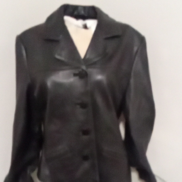 Valerie Stevens Classic Black Leather Jacket - Picture 1 of 3
